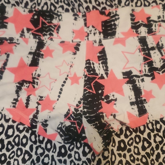 Shorts - Picture 2 of 2